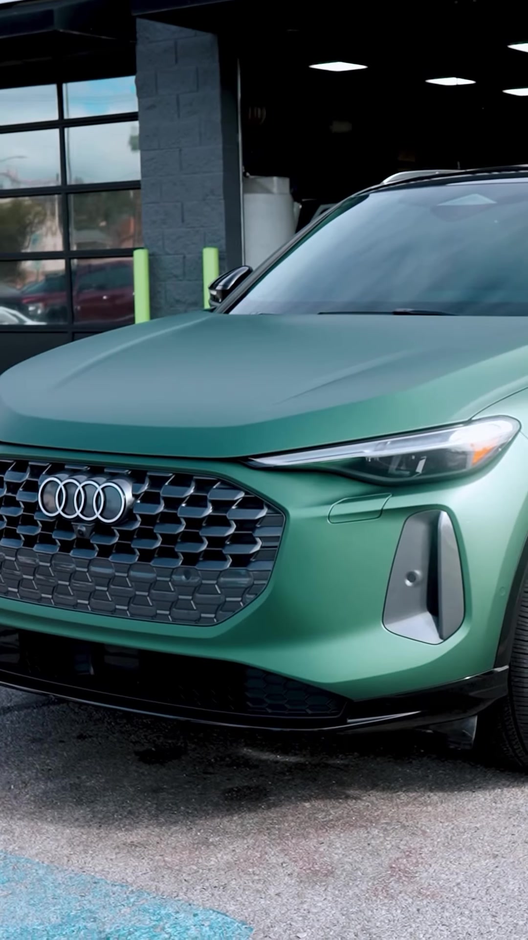 Audi Q5 — Green Color Change