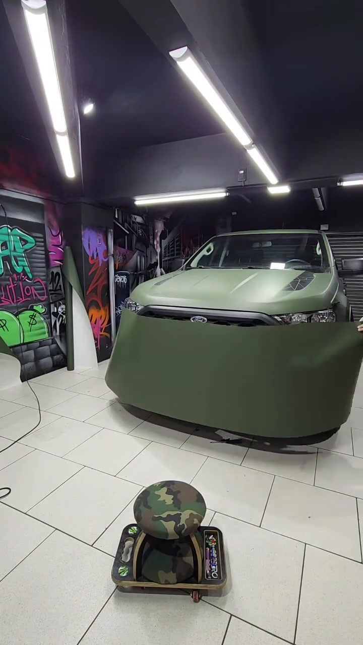 Ford Pickup · Olive green wrap